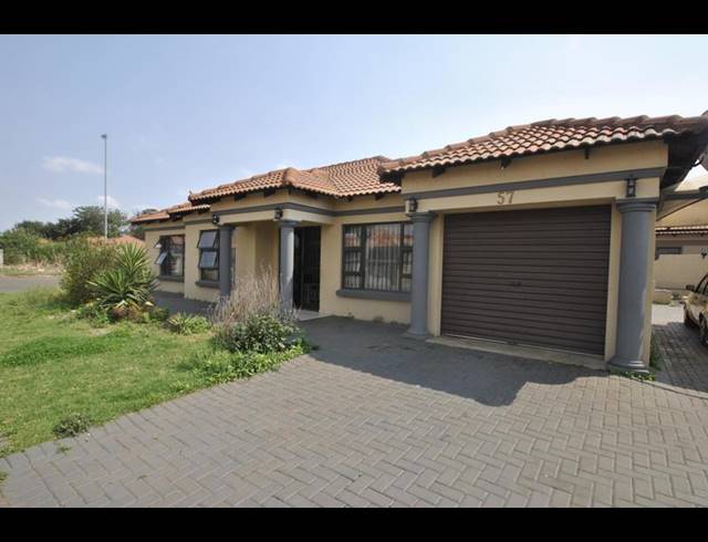 4 BEDROOM HOUSE FOR SALE IN DAWN PARK